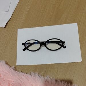 Black Oval Reading Glasses